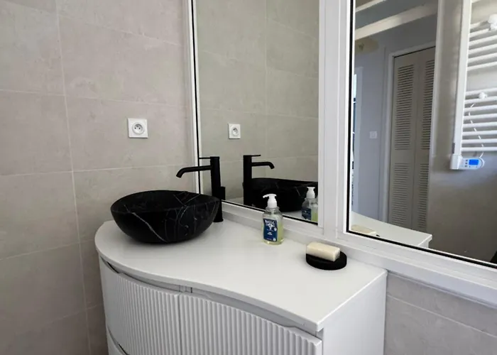 Front De 100m2 Vue Magnifique, Balcon, Jardin, Garage Appartamento