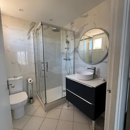 Front De 100m2 Vue Magnifique, Balcon, Jardin, Garage شقة *
